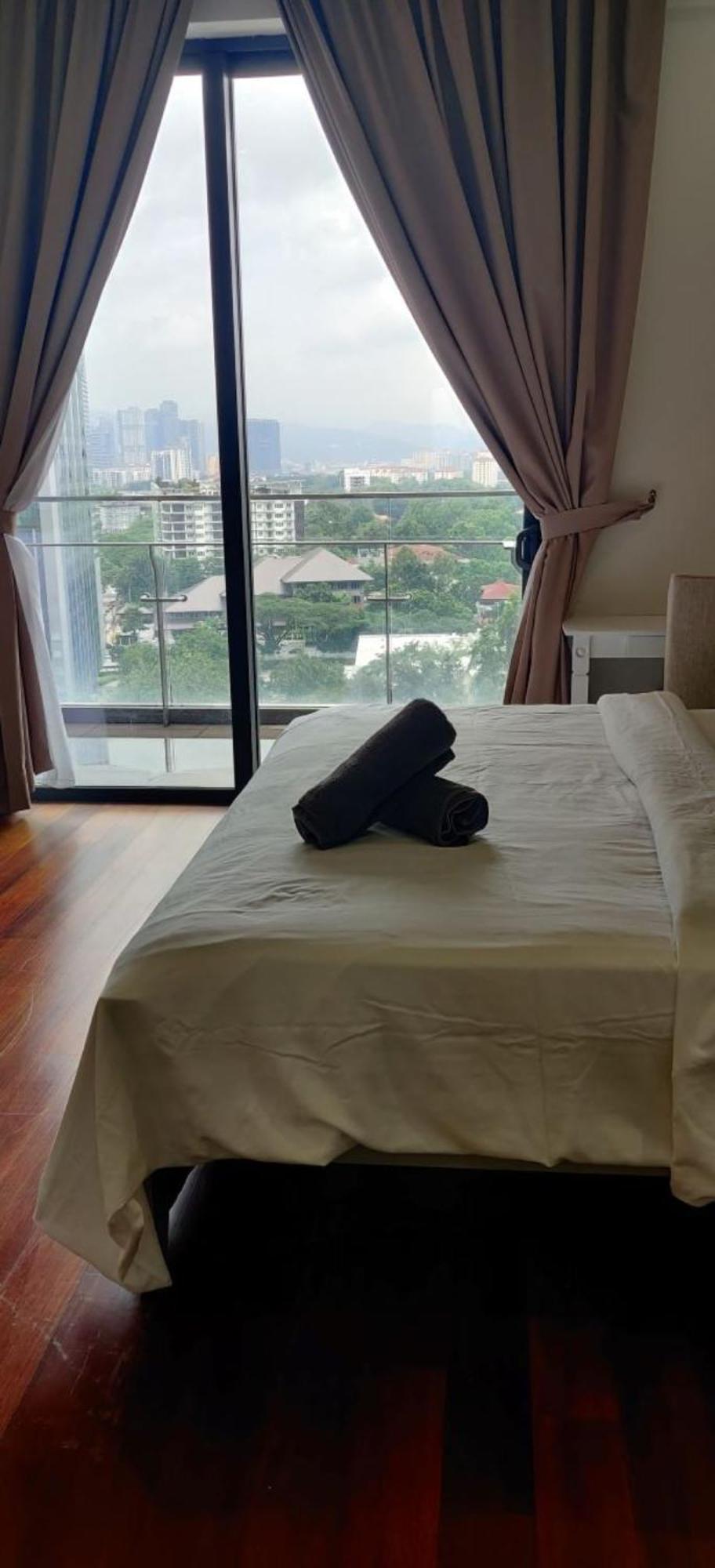 Crown Suites The Manor Klcc Kuala Lumpur City Center Esterno foto