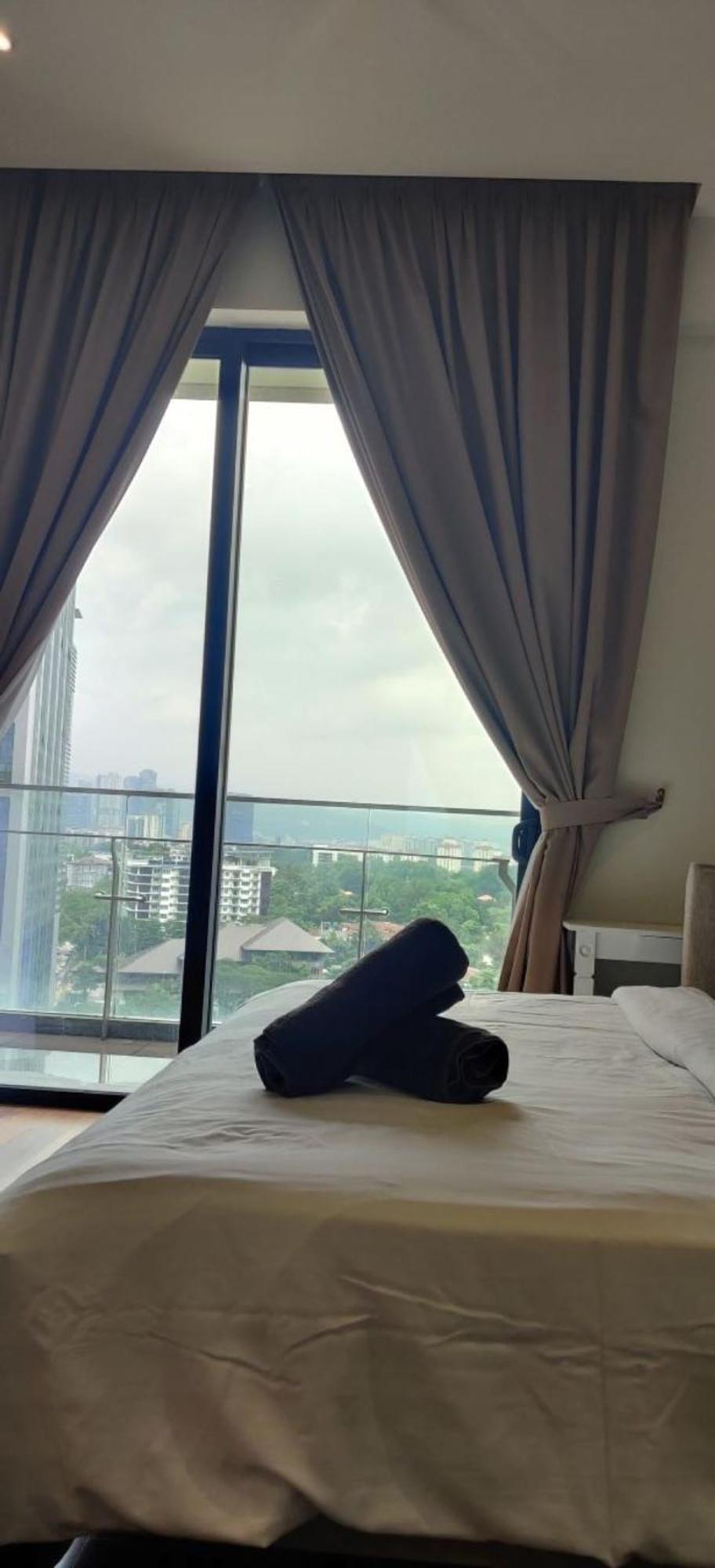 Crown Suites The Manor Klcc Kuala Lumpur City Center Esterno foto
